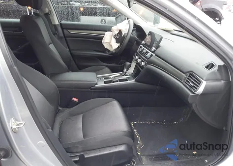 2019 Honda Accord Lx z USA, uszkodzony, nr VIN 1HGCV1F1XKA109813